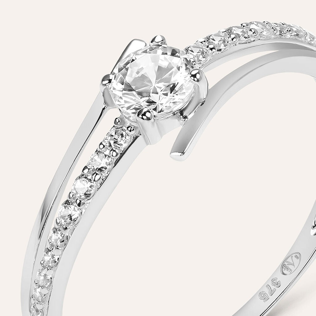 Anillo solitario Claire de oro blanco con circonitas